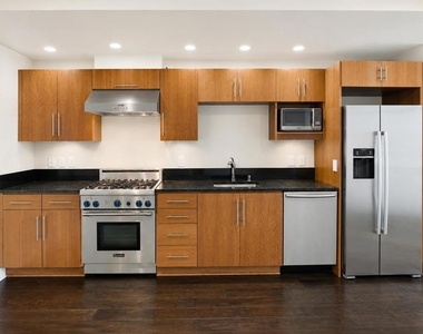 88 E San Fernando Street - Photo Thumbnail 1