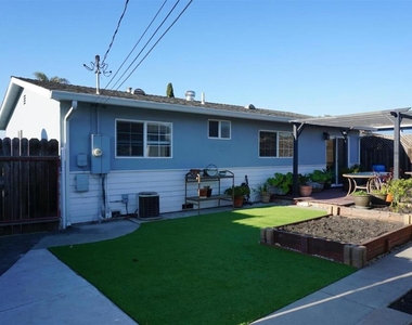 2463 Borax Drive - Photo Thumbnail 2
