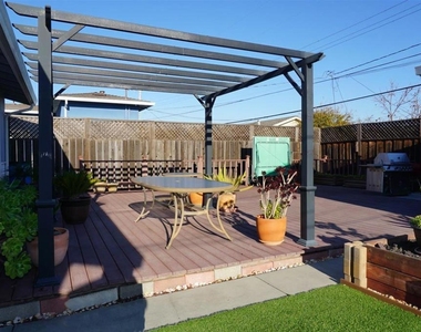 2463 Borax Drive - Photo Thumbnail 3