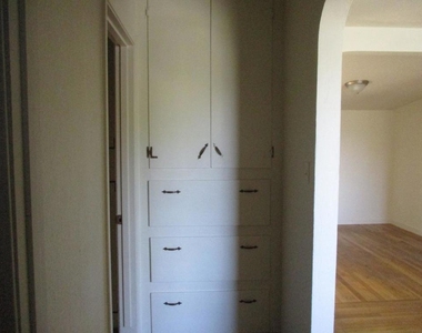 8495 Murray Avenue - Photo Thumbnail 24