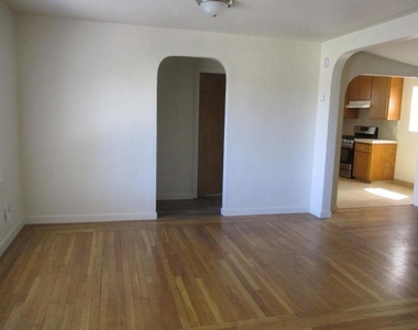 8495 Murray Avenue - Photo Thumbnail 17