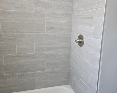 8467 Cottonwood Avenue - Photo Thumbnail 5