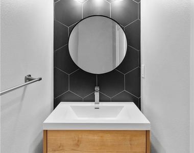1318 Malachite Avenue - Photo Thumbnail 13