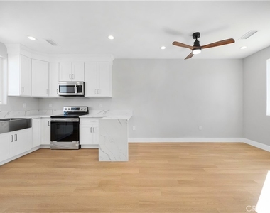 1318 Malachite Avenue - Photo Thumbnail 7