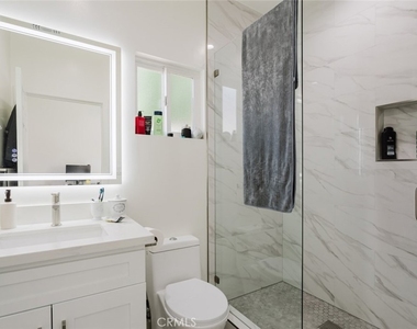 16713 Devonshire Street - Photo Thumbnail 28