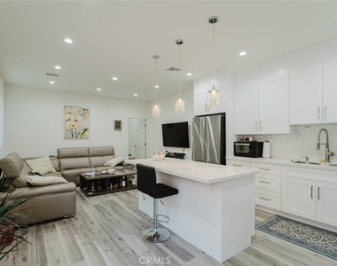 16713 Devonshire Street - Photo Thumbnail 2