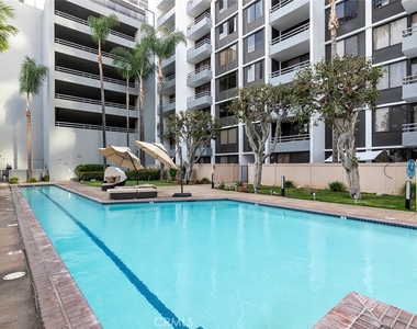 343 Pioneer Drive - Photo Thumbnail 33