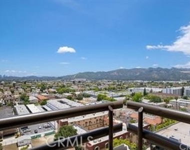 343 Pioneer Drive - Photo Thumbnail 19