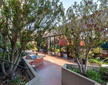 343 Pioneer Drive - Photo Thumbnail 30
