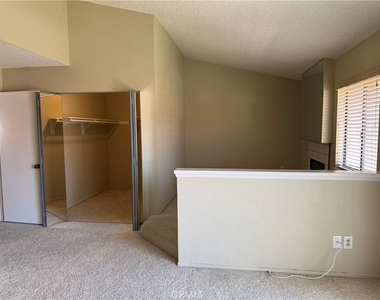 1325 Solera Lane - Photo Thumbnail 3