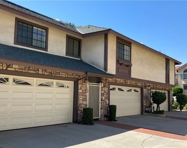 838 Fairview Avenue - Photo Thumbnail 1