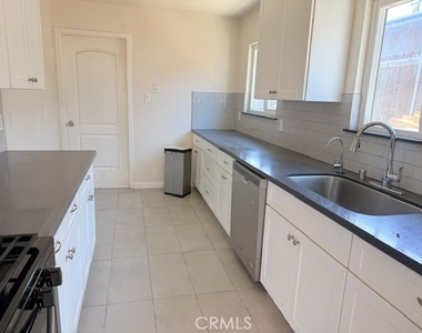 2415 Los Padres Drive - Photo Thumbnail 7