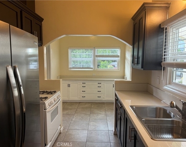 122 S Encinitas Avenue - Photo Thumbnail 6