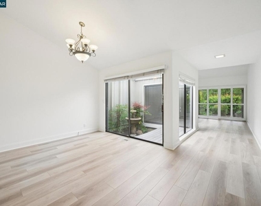 2137 Presidio Ct - Photo Thumbnail 6