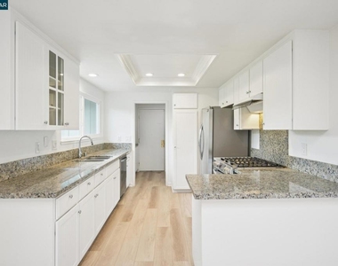 2137 Presidio Ct - Photo Thumbnail 13
