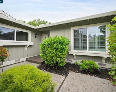 2137 Presidio Ct - Photo Thumbnail 3