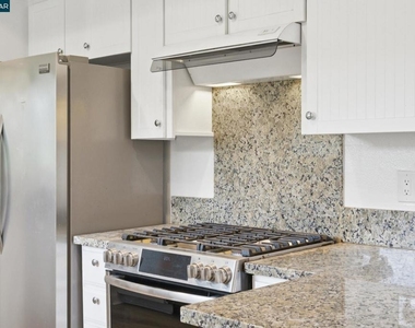 2137 Presidio Ct - Photo Thumbnail 17