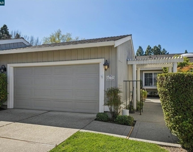 2137 Presidio Ct - Photo Thumbnail 1