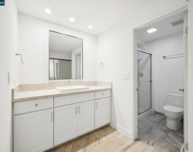 2137 Presidio Ct - Photo Thumbnail 25
