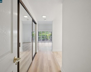 2137 Presidio Ct - Photo Thumbnail 20