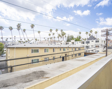 425 S Kenmore Avenue - Photo Thumbnail 22