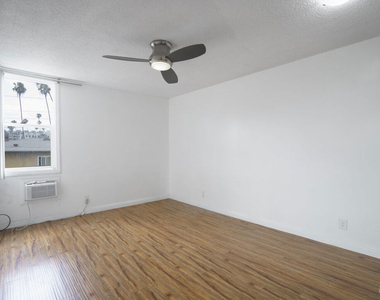 425 S Kenmore Avenue - Photo Thumbnail 14