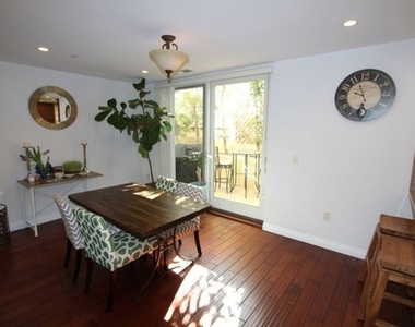1120 21st Street - Photo Thumbnail 4