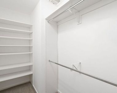 10645 Wilshire Boulevard - Photo Thumbnail 23