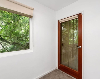 10645 Wilshire Boulevard - Photo Thumbnail 28