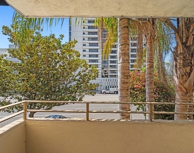 10645 Wilshire Boulevard - Photo Thumbnail 4