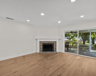 10780 Deliban Street - Photo Thumbnail 2