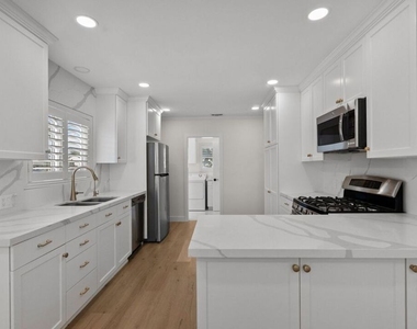 10780 Deliban Street - Photo Thumbnail 6