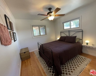 448 W 10th Street - Photo Thumbnail 10