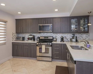6205 1/2 Nita Avenue - Photo Thumbnail 6