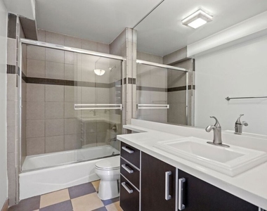 11346 Iowa Avenue - Photo Thumbnail 9