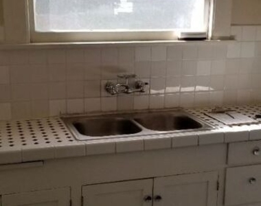 1320 N Harvard Boulevard - Photo Thumbnail 1