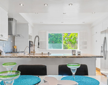 4725 La Villa Marina - Photo Thumbnail 6