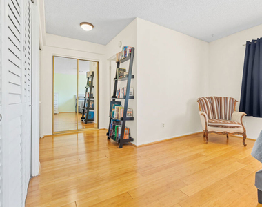 4725 La Villa Marina - Photo Thumbnail 16