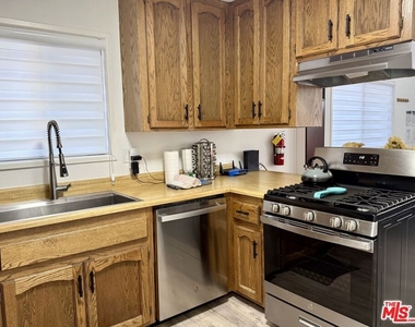 42814 Willow Avenue - Photo Thumbnail 5