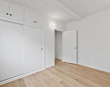 2210 Echo Park Avenue - Photo Thumbnail 10
