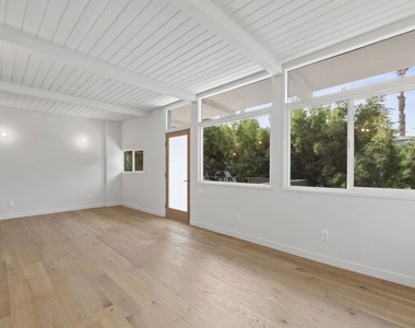 2210 Echo Park Avenue - Photo Thumbnail 3