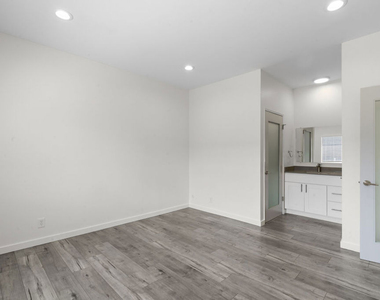 424 S Westmoreland Avenue - Photo Thumbnail 21