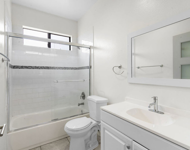 424 S Westmoreland Avenue - Photo Thumbnail 30
