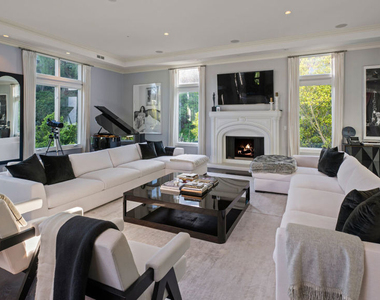 1404 Dawnridge Drive - Photo Thumbnail 7
