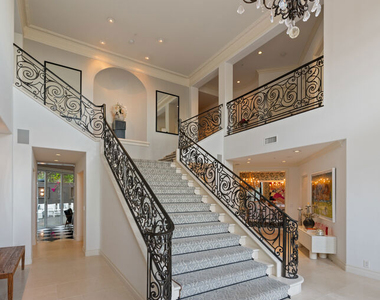 1404 Dawnridge Drive - Photo Thumbnail 11