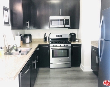 1241 5th Street - Photo Thumbnail 7