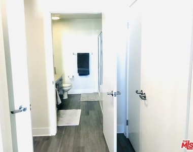 1241 5th Street - Photo Thumbnail 13