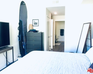 1241 5th Street - Photo Thumbnail 16
