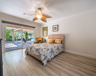 18022 Lake Encino Drive - Photo Thumbnail 13