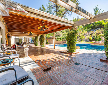18022 Lake Encino Drive - Photo Thumbnail 29